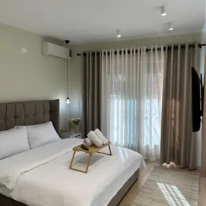 https://4seasonsgea-new-modern-apartment-in-tirana.albaniahotels.org